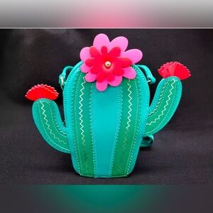 Kate Spade Cactus Crossbody New Horizons
Green Lizard Bag NWOT